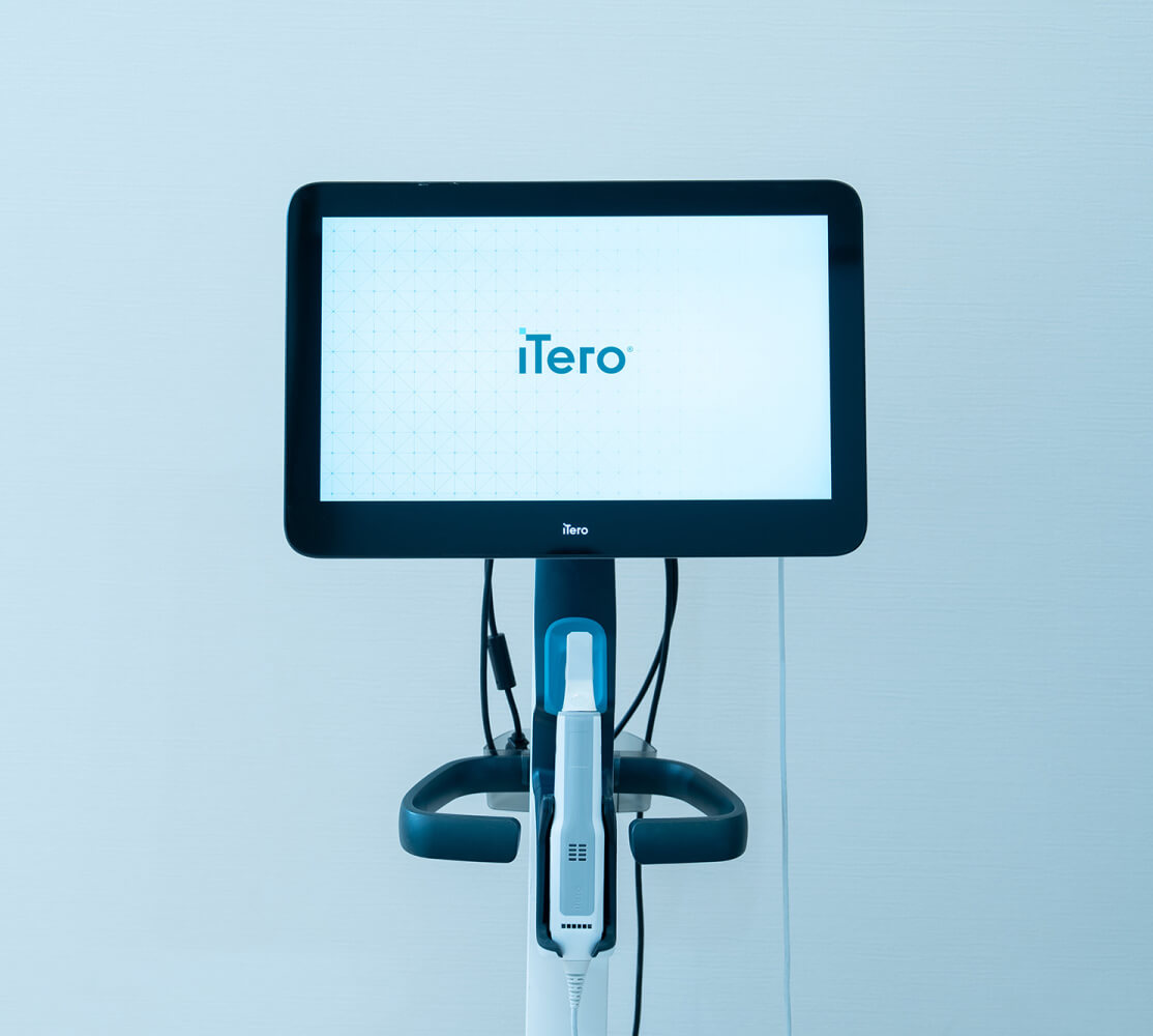 精密な歯型をデジタルデータとして取得するための3Dスキャナー、itero